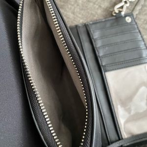 Vince Camuto Crossbody Purse/Wallet.